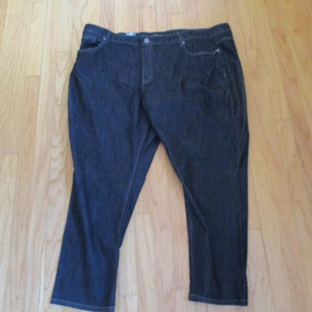 new with tags Avenue ladies jeans sz 26